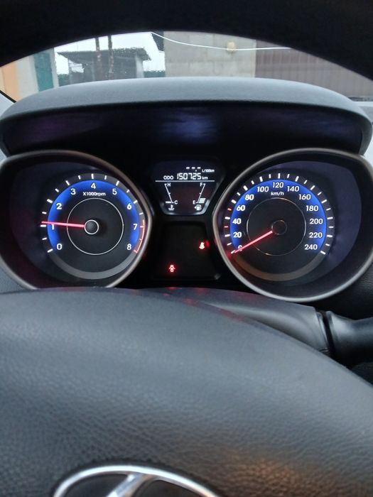 Хюндай элантра  продам