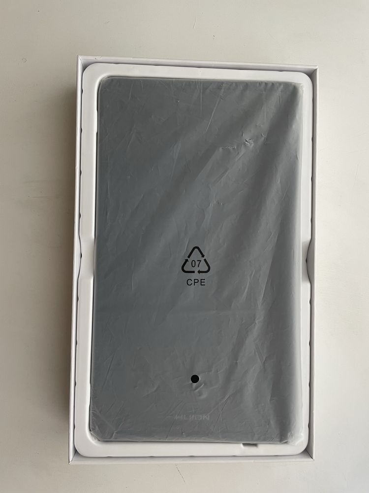 Графічний планшет Huion H640P (перо та рукавиця у комплекті)