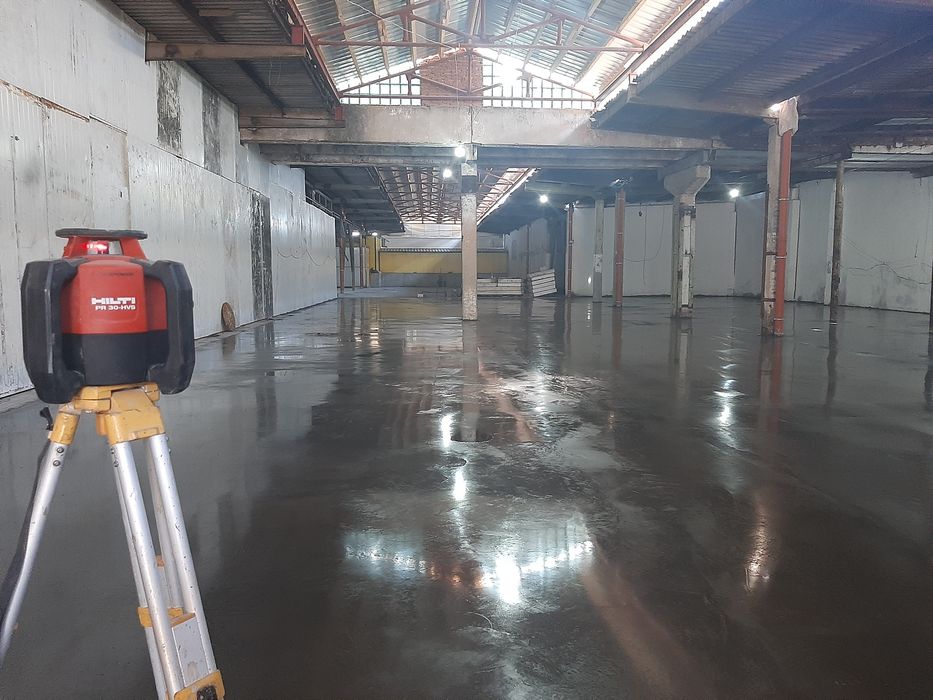 Промислова бетонна підлога під ключ. Бетонні дороги.