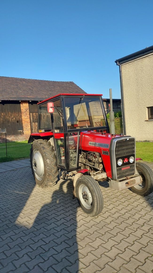 Massey Ferguson 255 84 rok