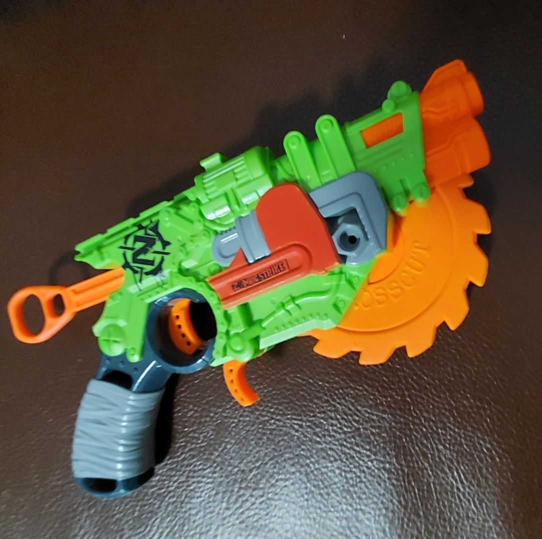 Nerf Zombie Sterike , pistolet