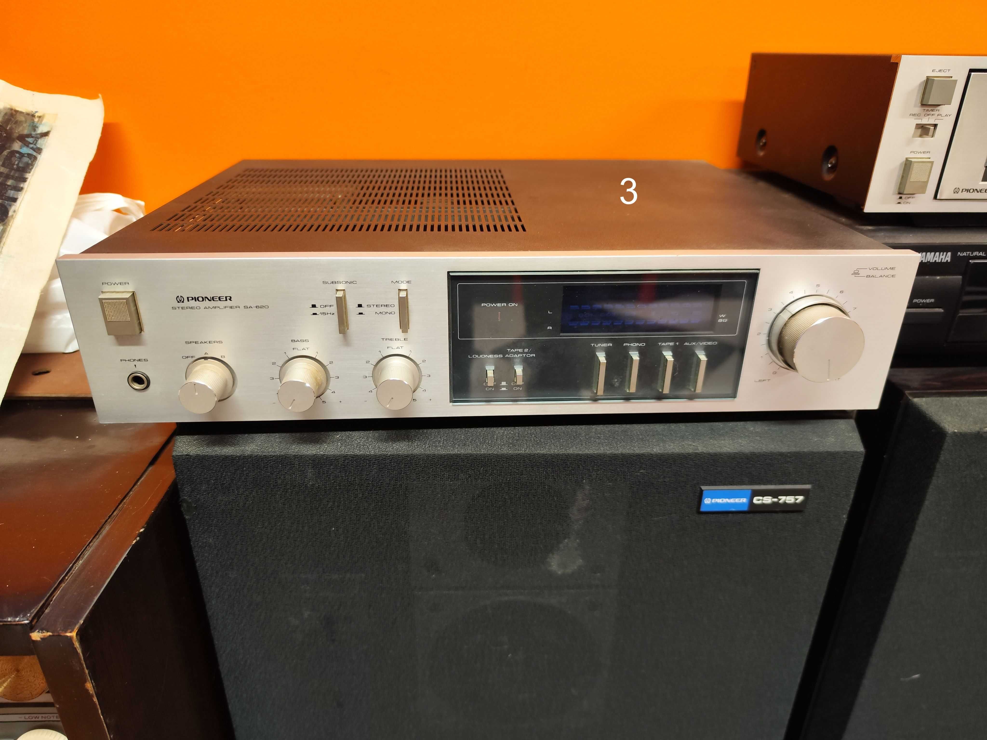 Material de som - Amplificador-Colunas -Tuner - Movel Radio/Giradisxos