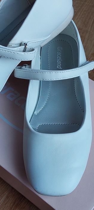 Buty do komunii dla dziewczynki 33