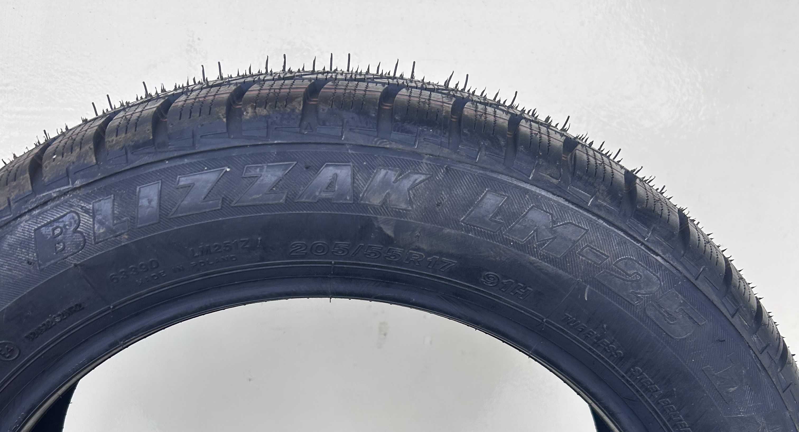 4x opony zimowe Bridgestone Blizzak LM-25 I 205/55R17 91H runflat nowe