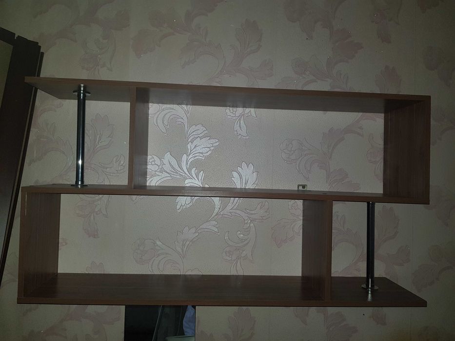 Полка настенная. Продам срочно