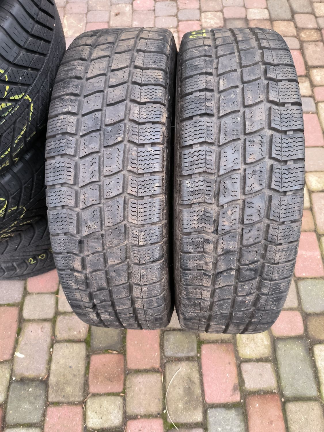 Opony zimowe 16C Vredestein Winter Comtrac2 - 225/75 16C