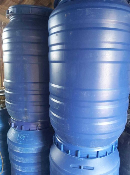 Beczki 200-250l.