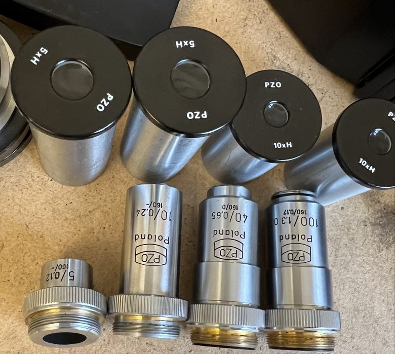 Мікроскоп PZO з освітлювачем ОЕ-1 в ідеальному стані !