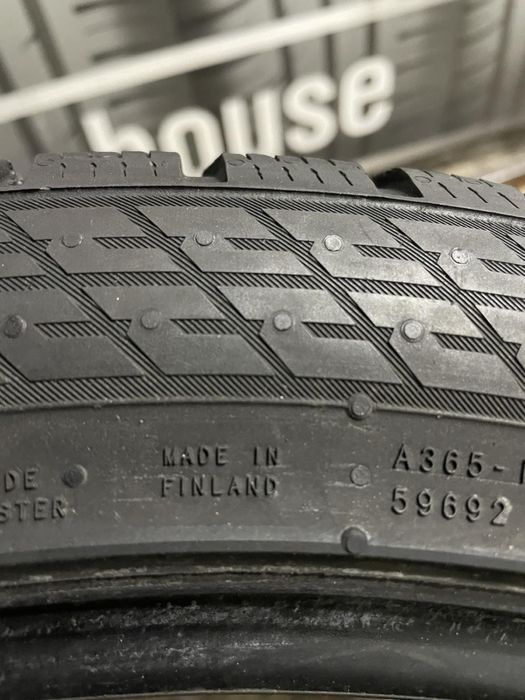Шини 225/45 R18 Nokian зима 2021р,6,2мм