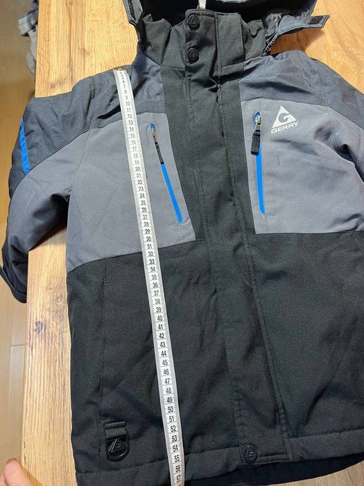 Продам куртку на хлопчика