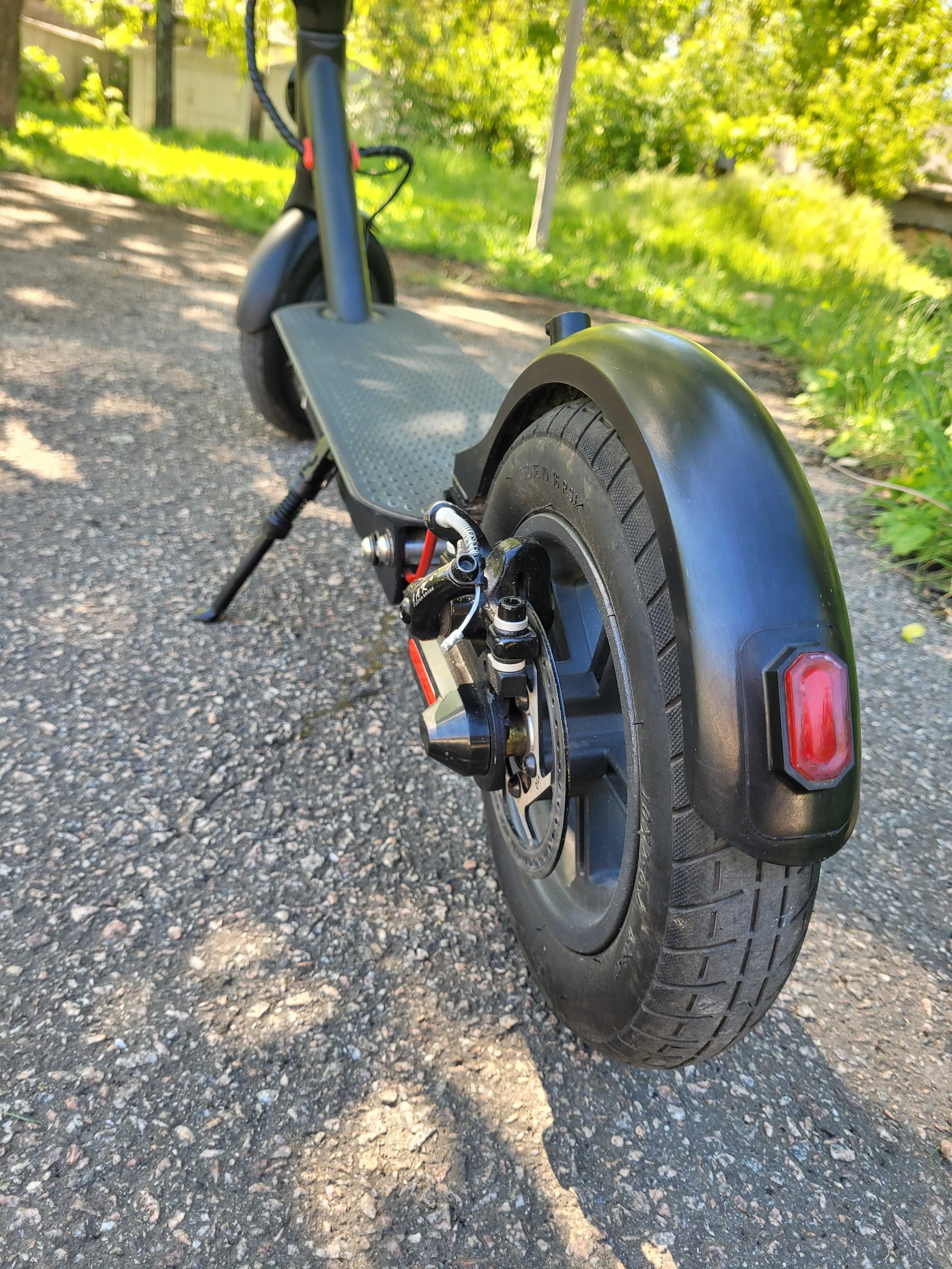 Электросамокат Crosser E9 MAX  Tire 10"