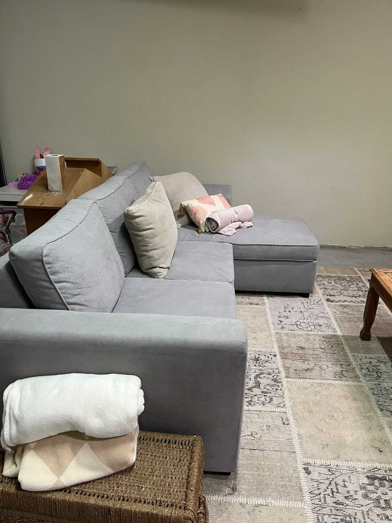 Sofa ASTON Conforama - comprado em Janeiro