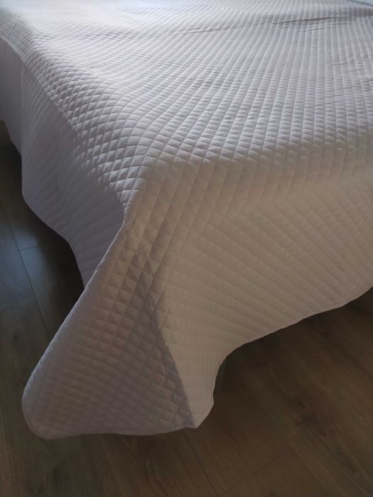 Narzuta na łóżko 220x240cm