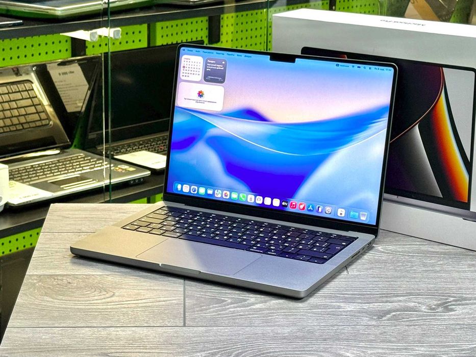 Macbook Pro / Apple M1 Pro / 16 Gb / 1Tb / Neverlock