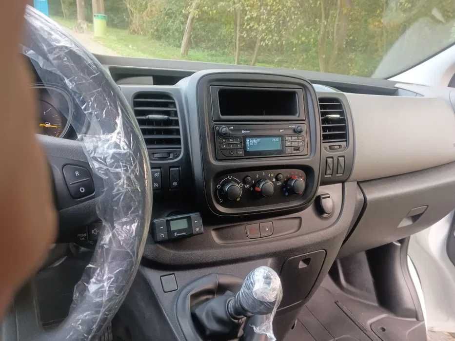 Renault trafic 1,6 dci 140 km L2H2 Zabudowa 2x Webasto Serwisowany