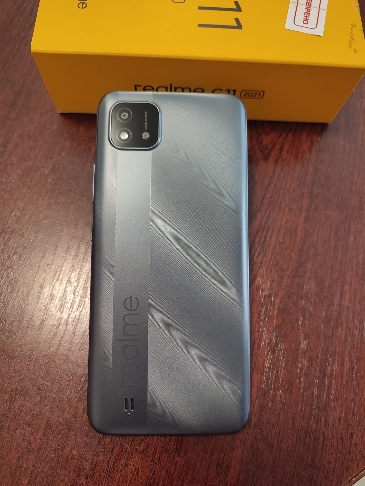 Realme C11 в ідеальному стані