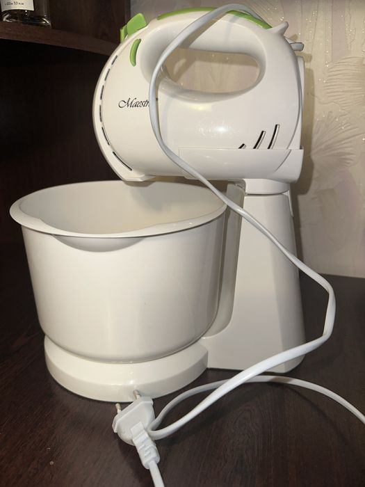 Міксер із чашею 2,5л Maestro mr551