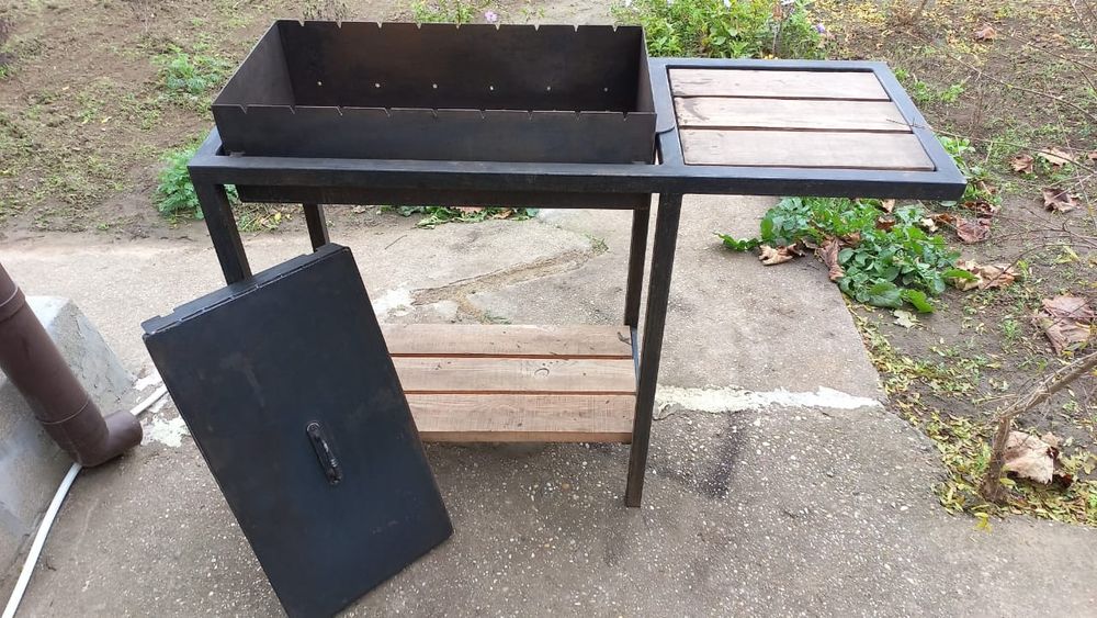 Мангал з доп аксесуарами