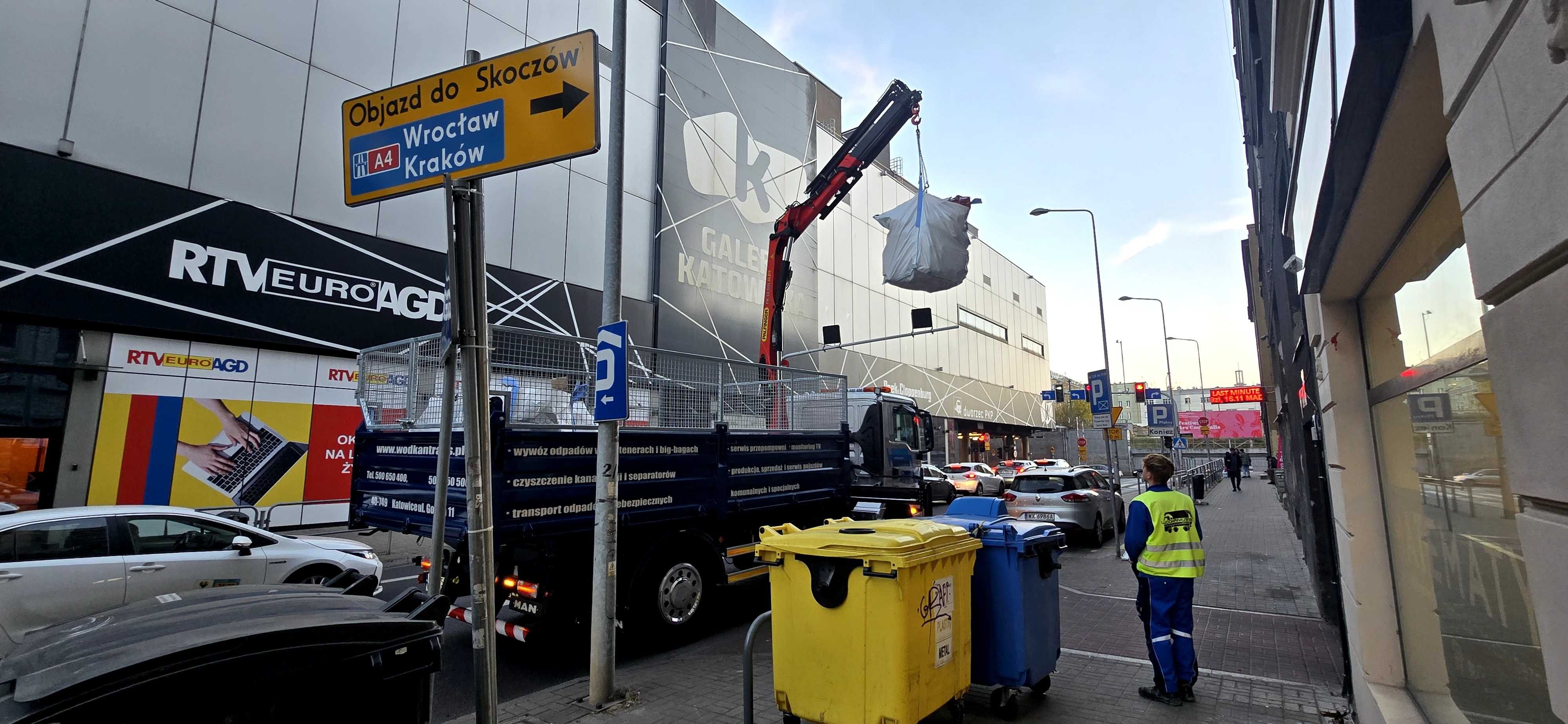BIG-BAG kontener worek wywóz gruz remont odpady meble budowlane śmieci