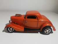 Ford 3 Hot Rod rok 1934 1:18 ERTL