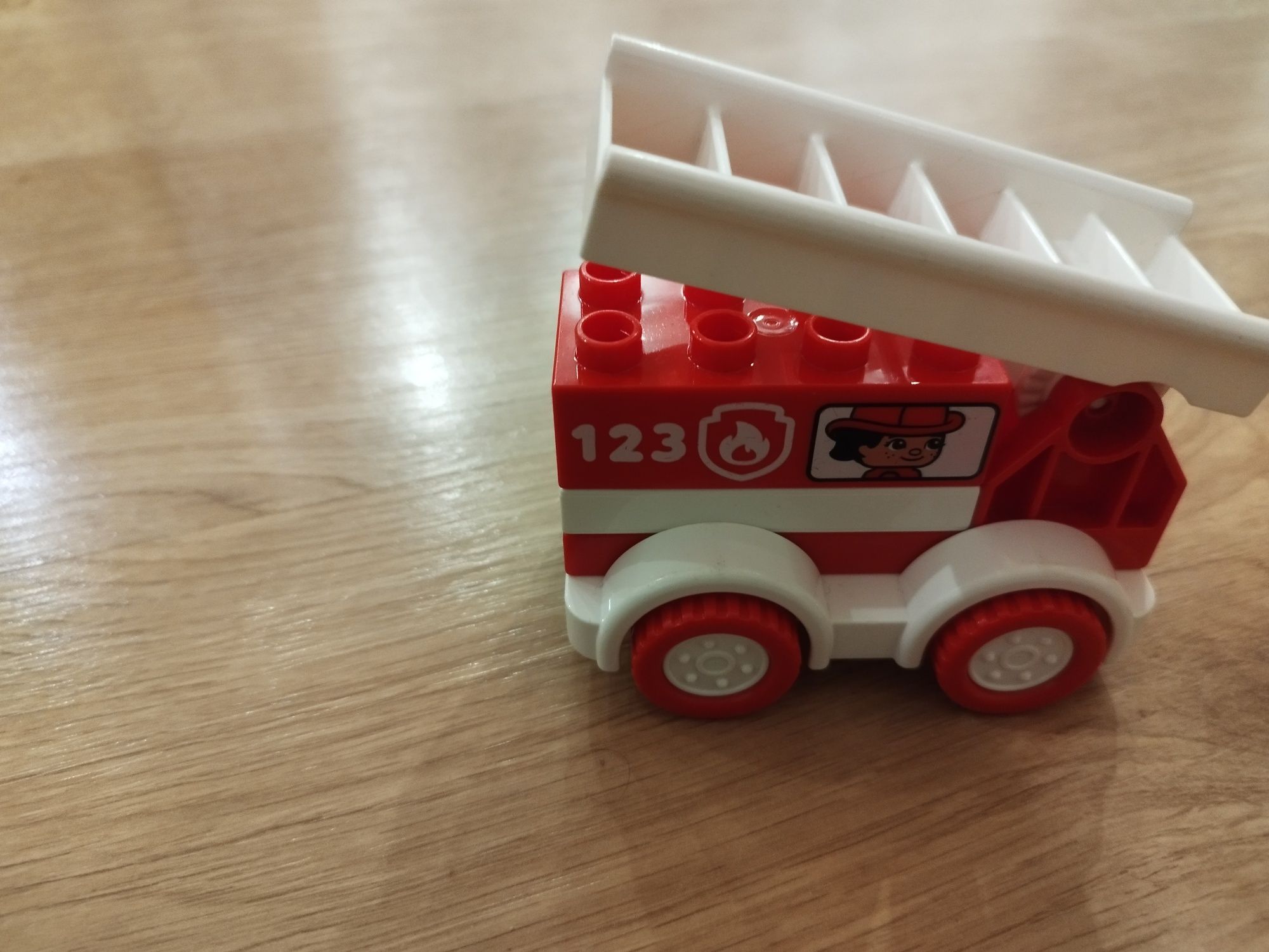 LEGO Duplo 10917 wóz strażacki