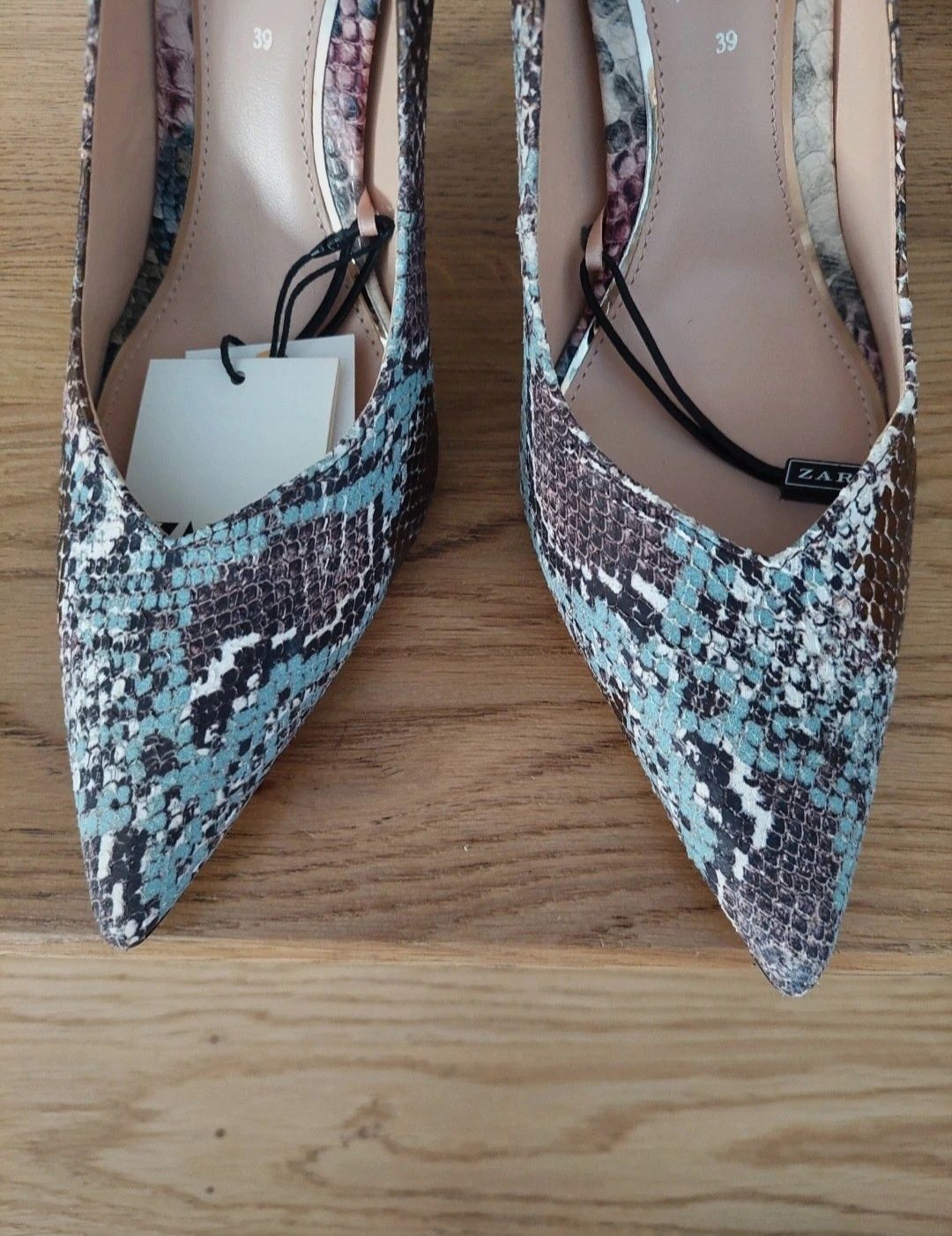 Zara,eleganckie skórzane szpilki,animal print,snake skin,połysk mat 39