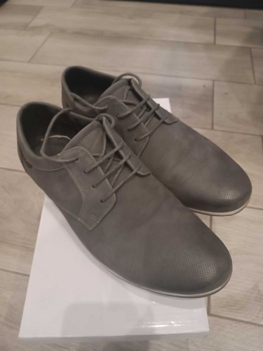 Buty męskie eleganckie jak nowe r.42