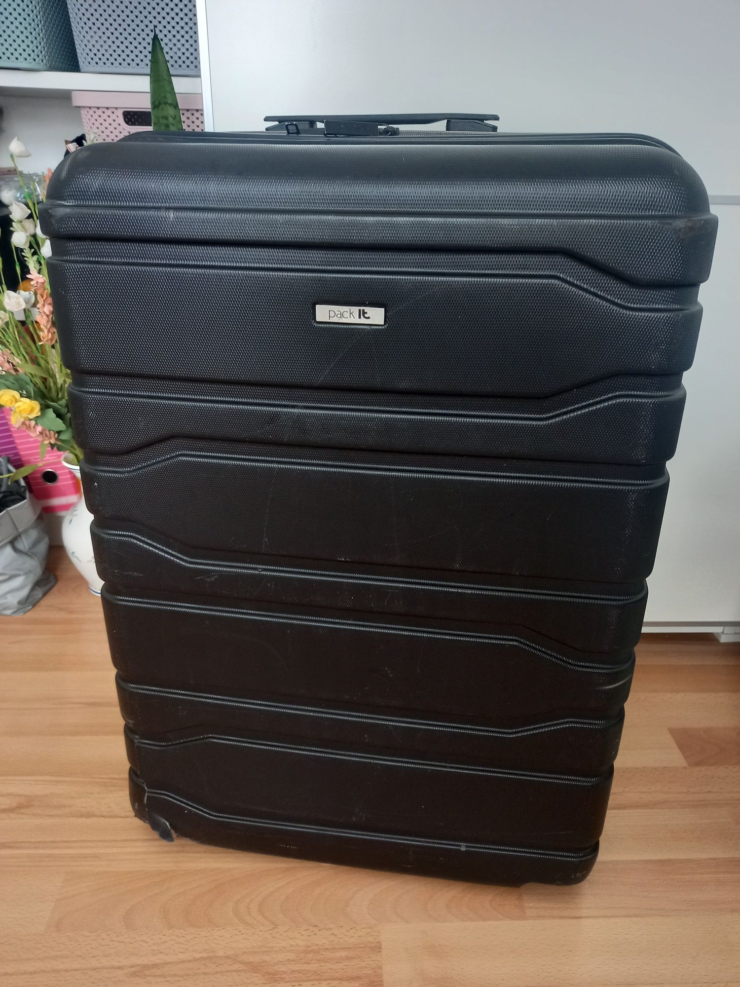 Mala Viagem Grande com defeito.