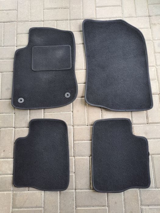 Dywaniki do Peugeot 2008   2016 r