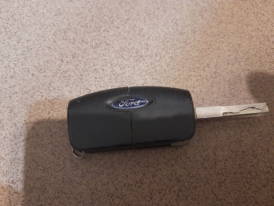 Kluczyk do samochodu ford