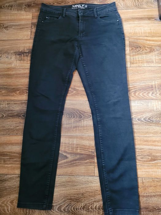 Jeansy damskie Only W32