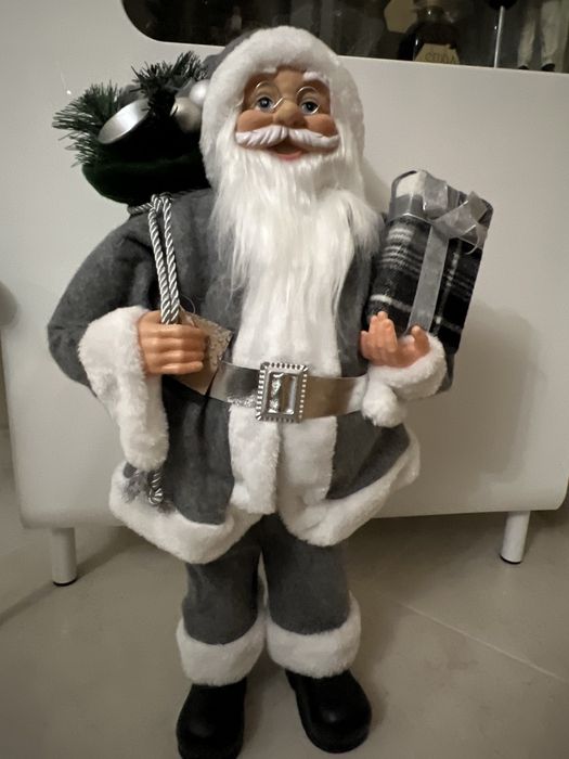 Pai natal  vestuario cinza