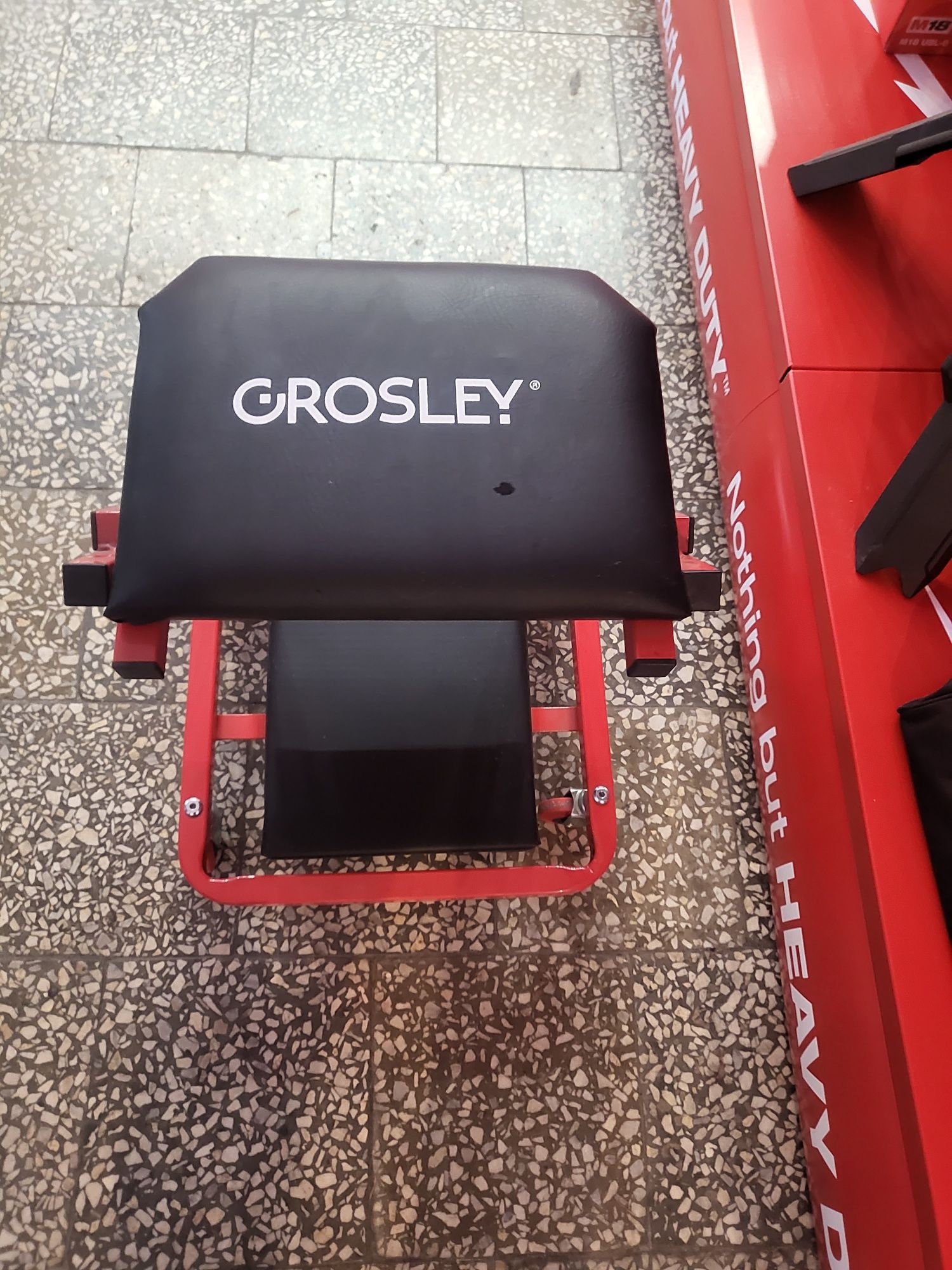 Leżak stołek warsztatowy Grosley