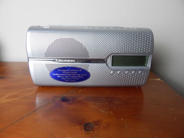 Radio + budzik 2 w 1, Grundig Music 51