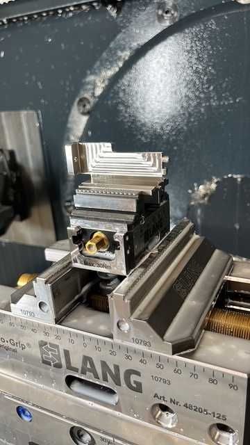 Profesjonalne programowanie CNC | Usługi CAM |  FANUC / HAAS
