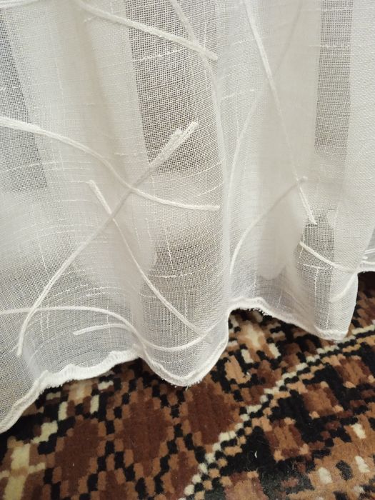 Продам гарна тюль,льон,2,4*5м.