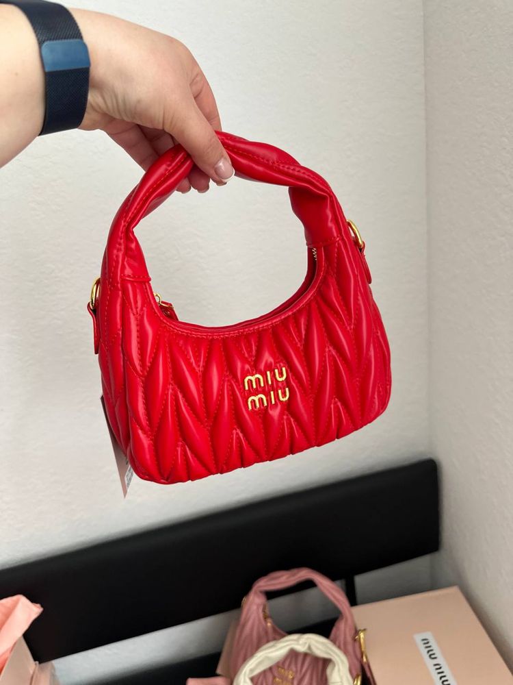 Сумка в стилі Miu Miu