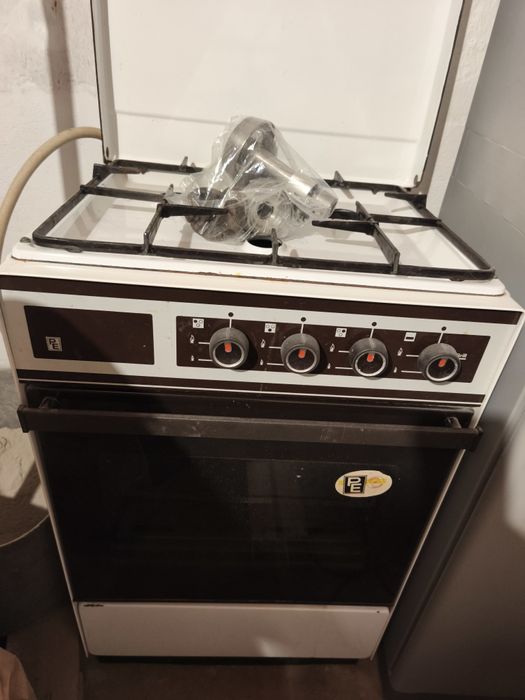 Fogão a gás 3 queimadores marca PE