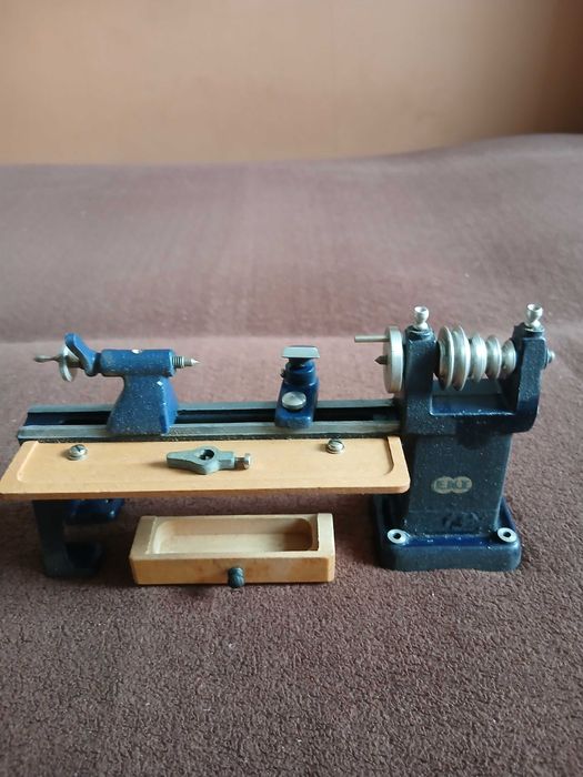 Model tokarki produkcji NRD