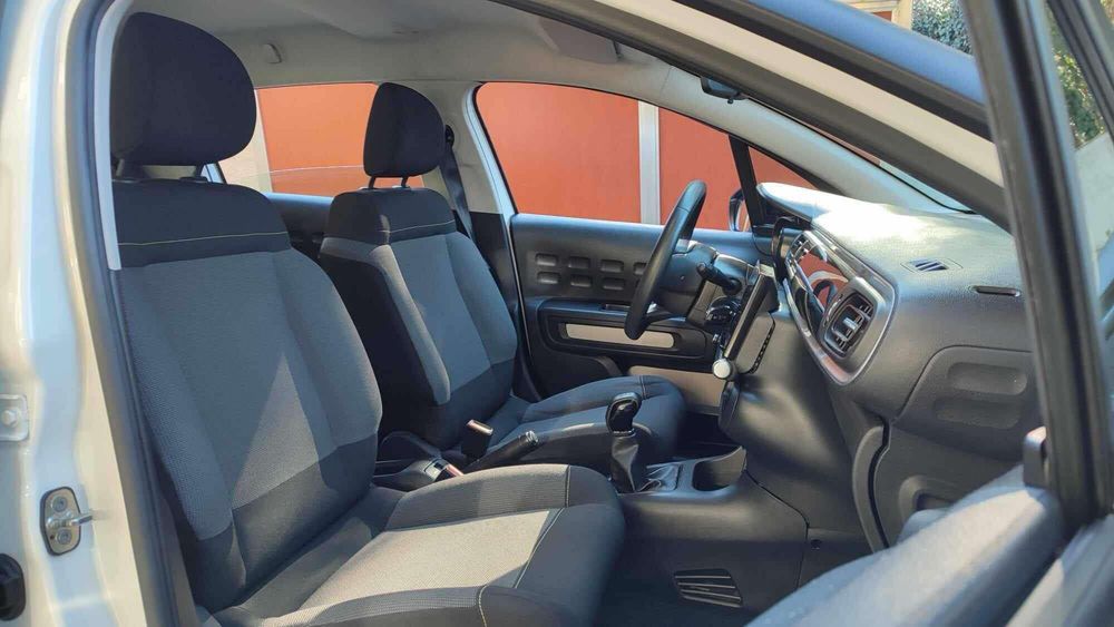 Citroen C3 1.2 2018 poucos kms