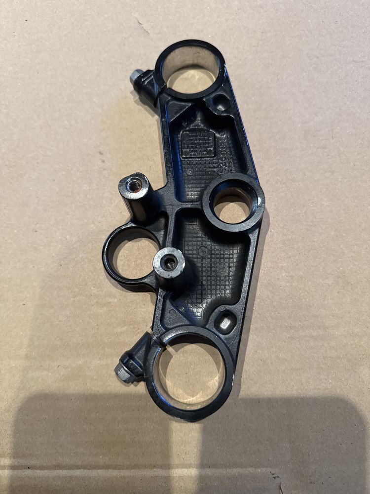 Półka zawieszenie górna przód SUZUKI SV 650 (03-14) x204