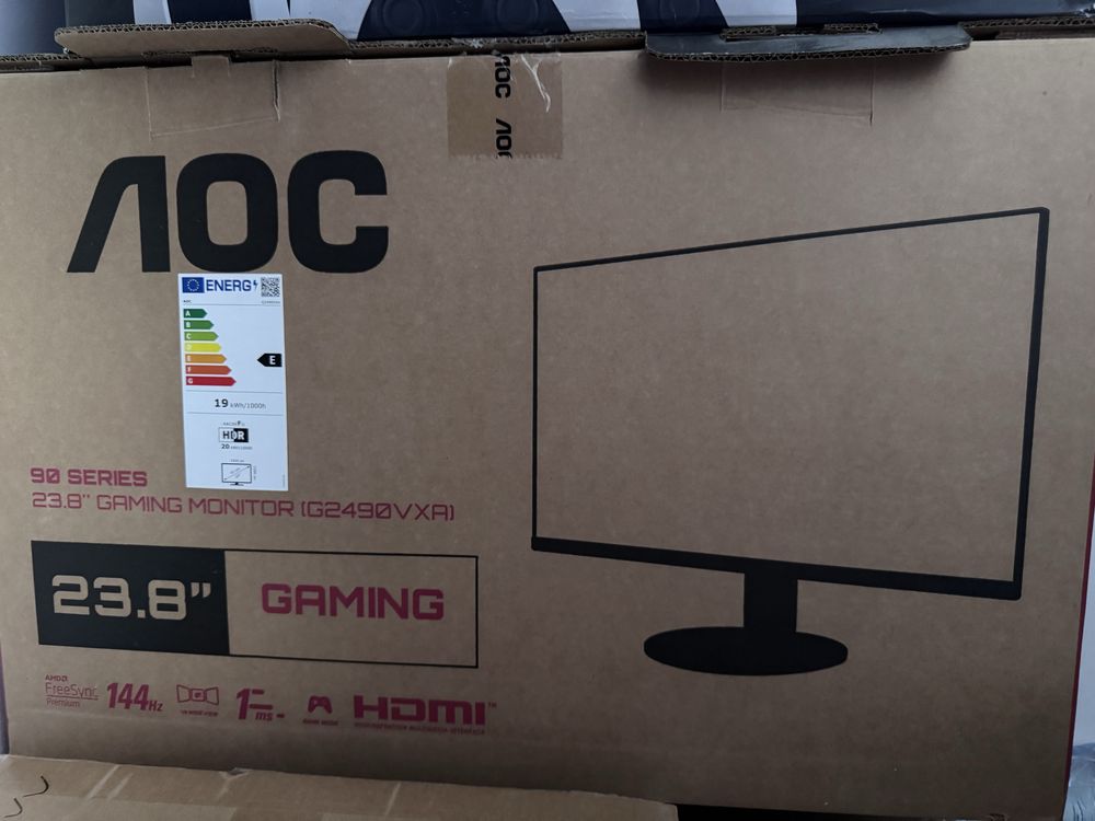 Monitor AOC 144hz 23.8"