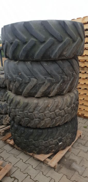 koparko ładowarka case 595 , 695 koła opona 460/70R24 goodyear