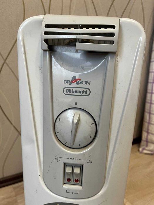 Масляний обігрівач De Longhi Dragon . 1500 Вт