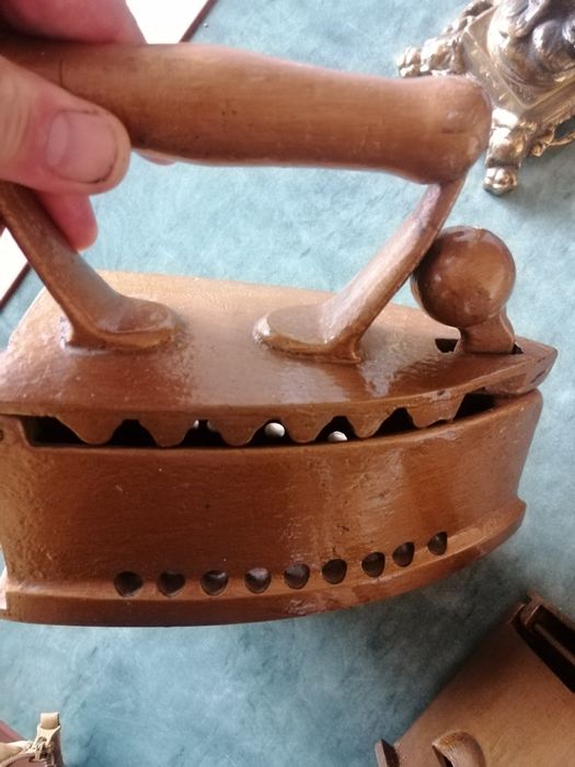 Праска вугільна ретро