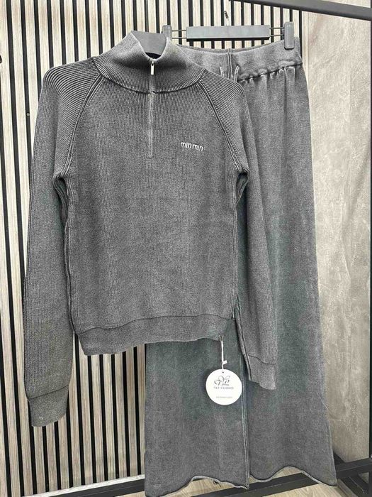 Жіночий костюм в‘язка