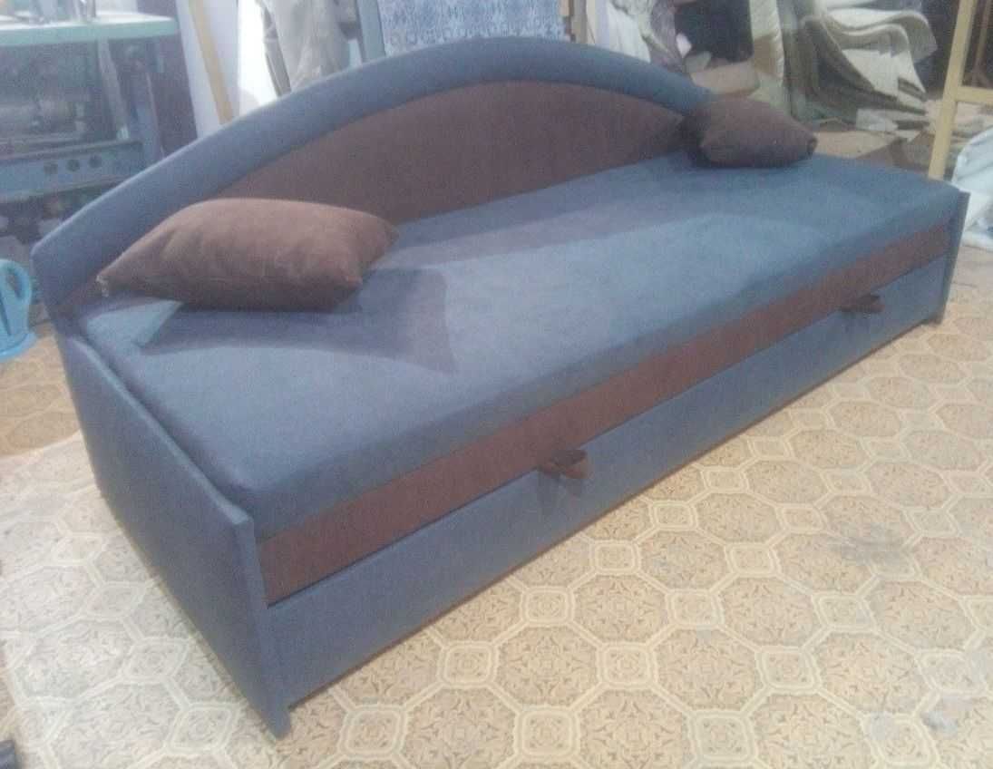 Диван раскладной прямой, диван-кровать на ламелиях, новый, софа