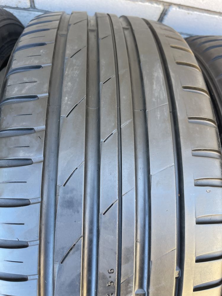 Шини літні 235/45R19 NOKIAN