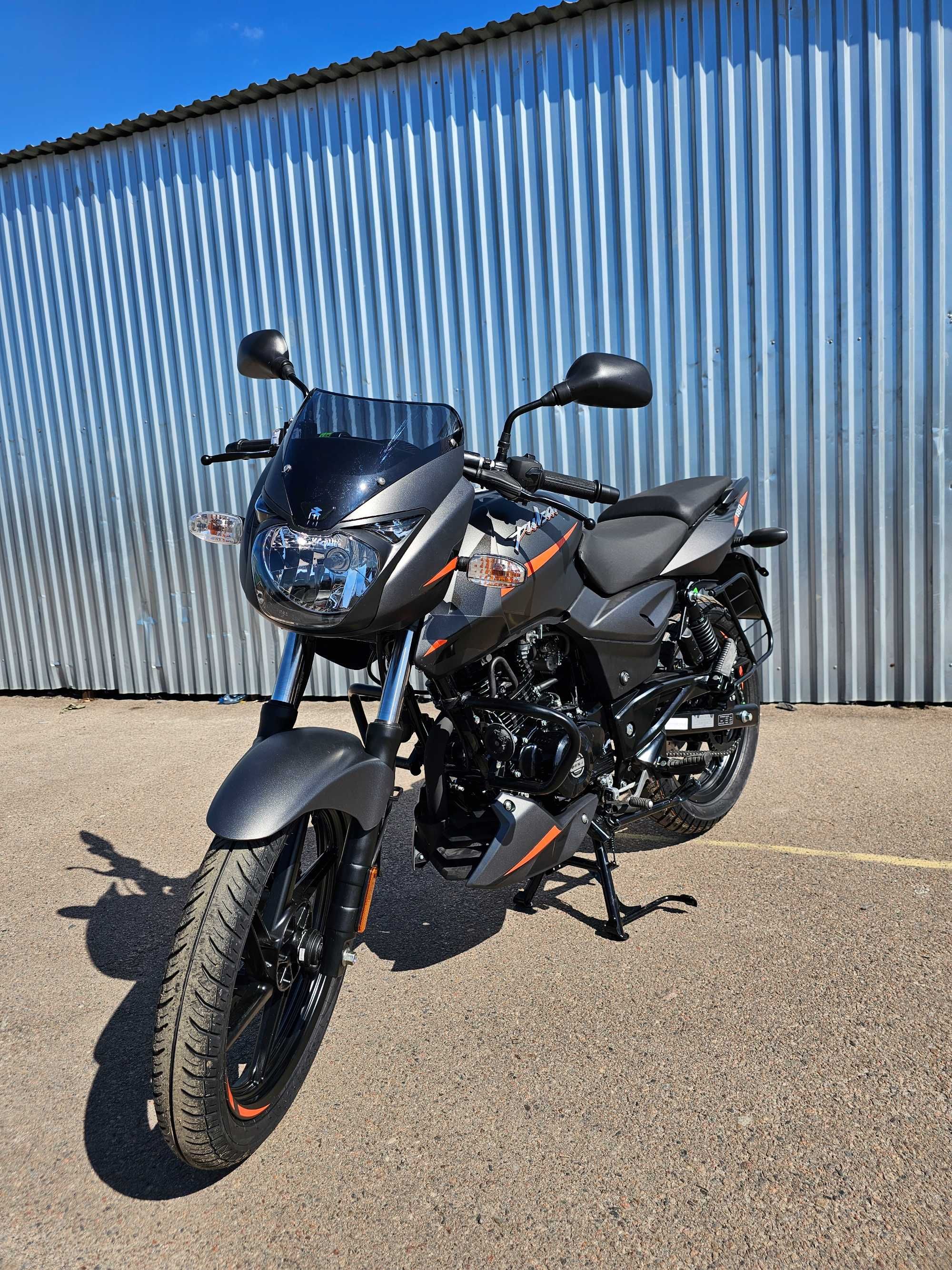 Мотоцикл Bajaj Pulsar 180