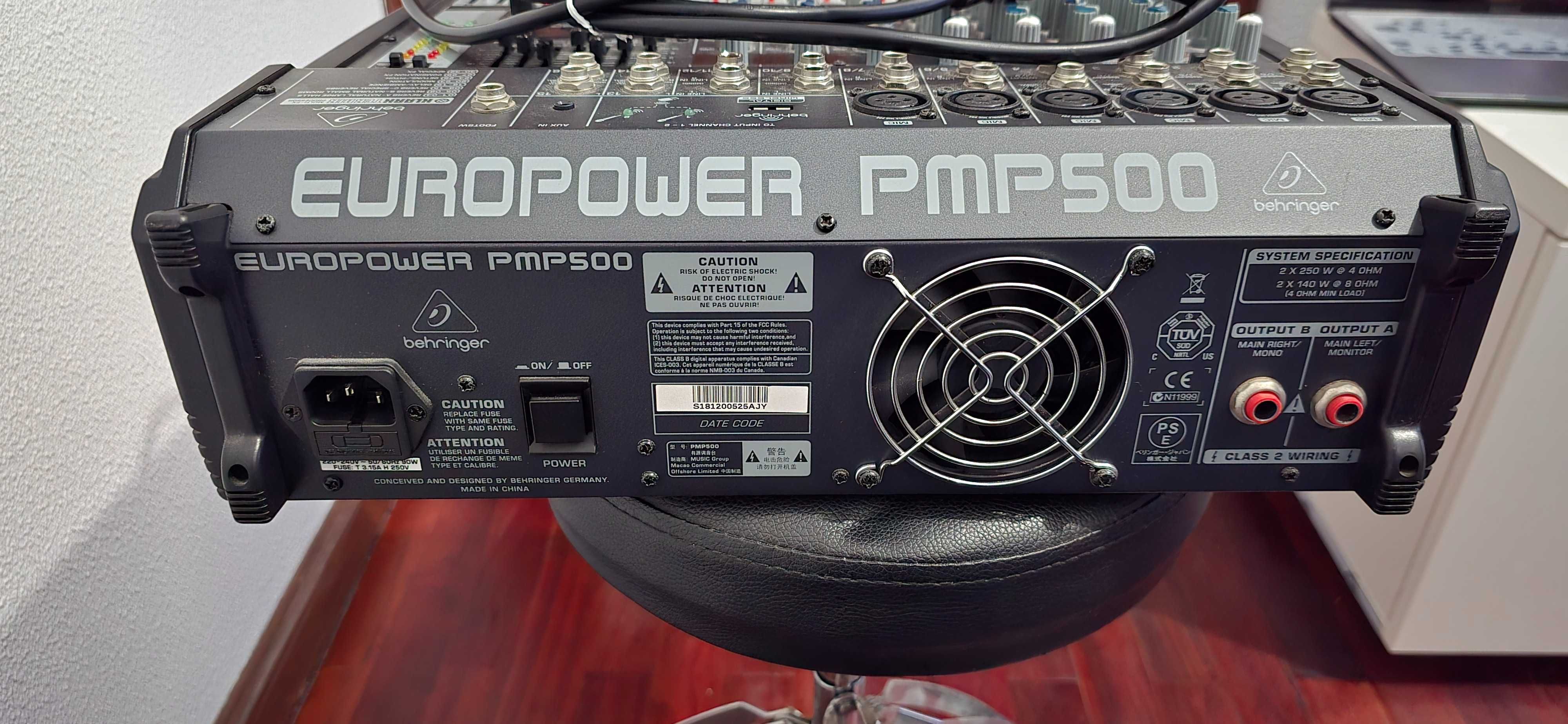 Misturador de potência com 12 canais - Behringer PMP 500